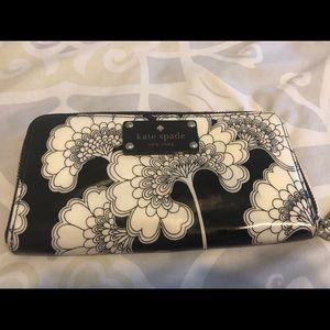 Kate Spade Floral Wallet Zip Around